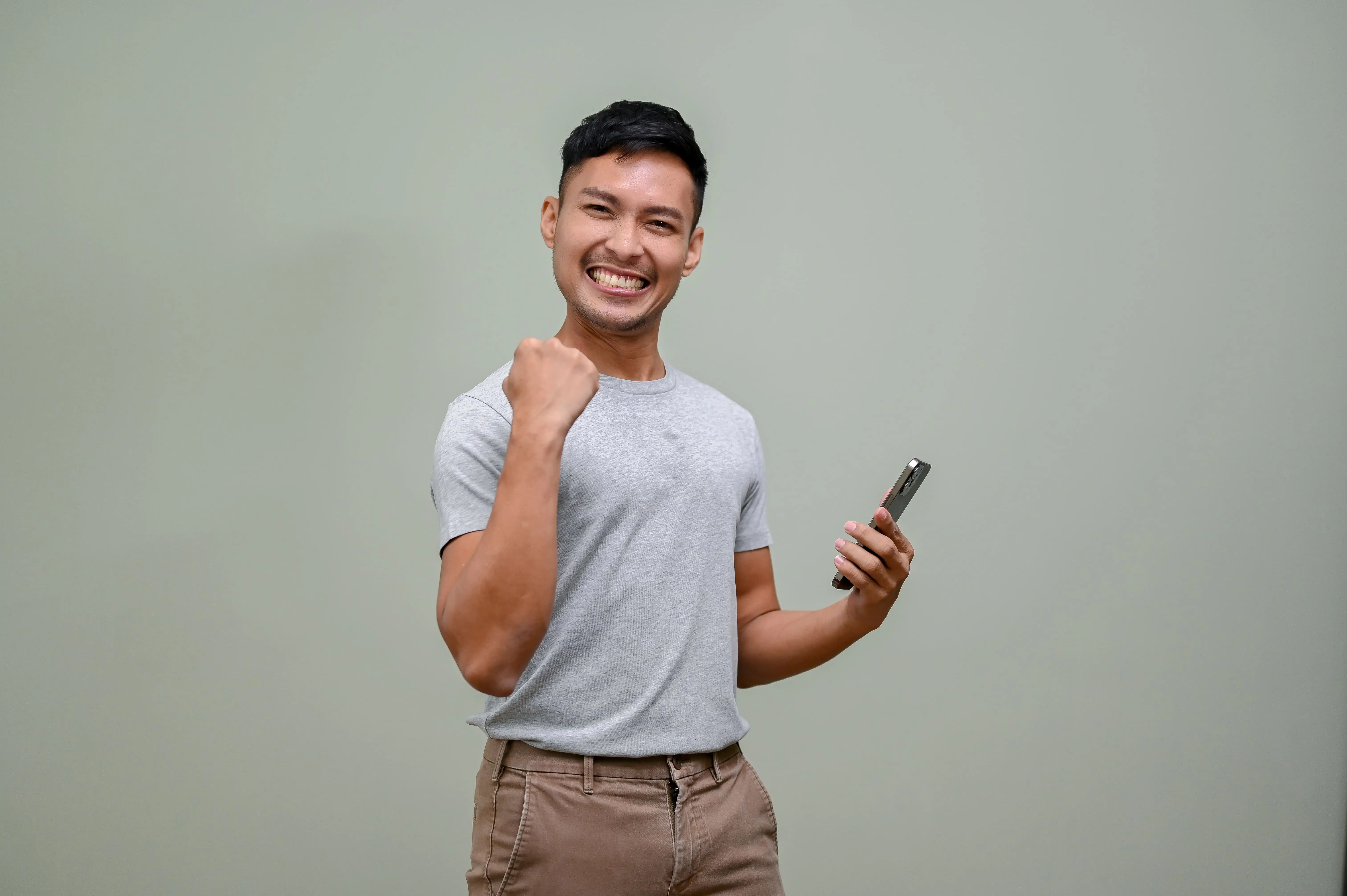 Man betting on winbox a safe sport bettting platform
